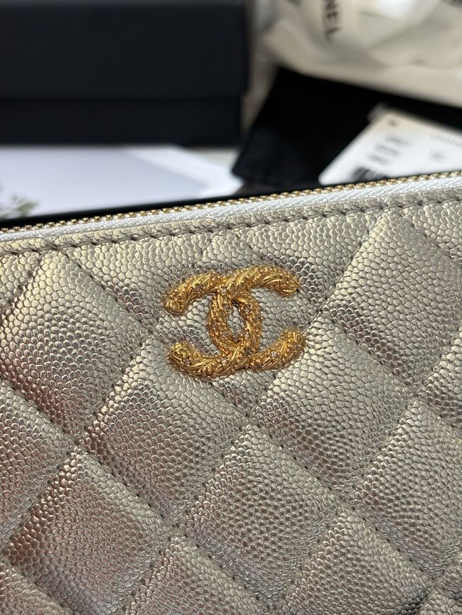 Chanel Classic Zipped Wallet AP5077 Silvery Chanel Classic Zipped Wallet AP5077 Silvery