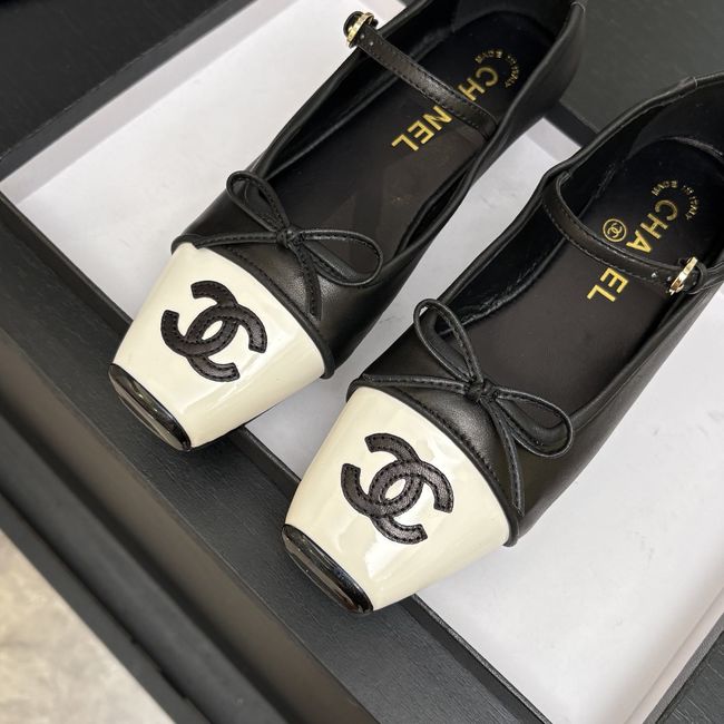 Chanel Mary Janes G47640-3