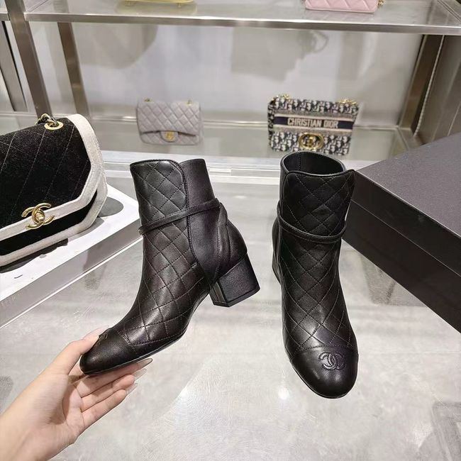 Chanel Mid-Calf Boots C5517-1