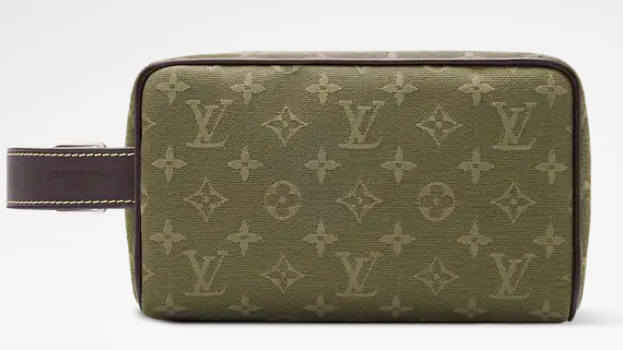 Louis Vuitton Locker Dopp Kit M2A666 Khaki Green Louis Vuitton Locker Dopp Kit M2A666 Khaki Green