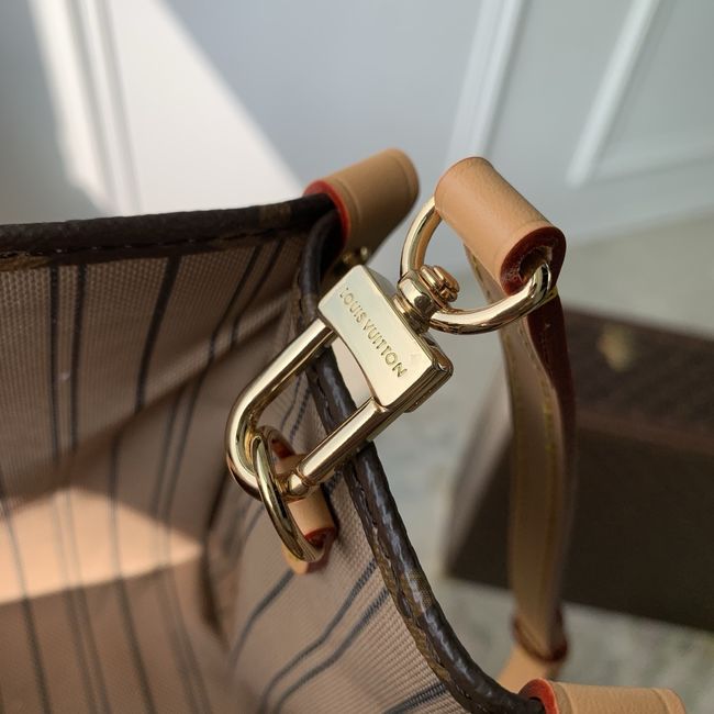 Louis Vuitton Pre-Order OnTheGo Soft PM M3A026