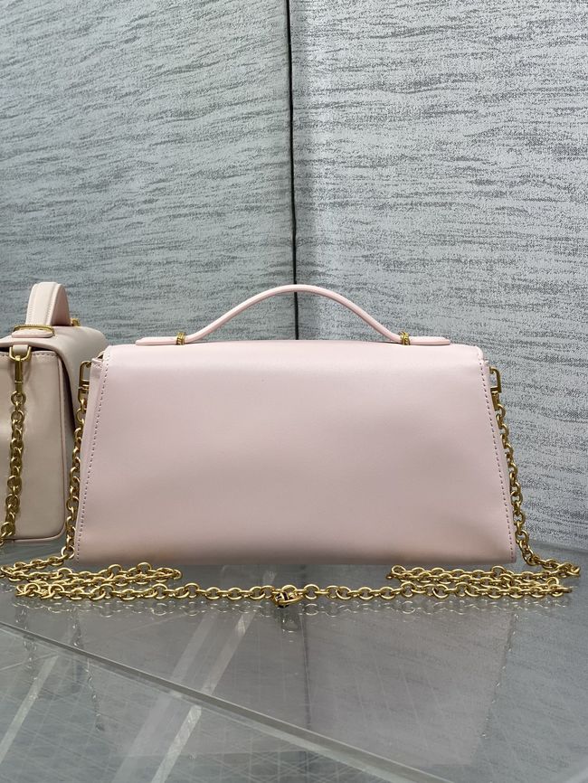 Dior Medaillon Pouch Ballet Pink Smooth Calfskin M3671 Dior Medaillon Pouch Ballet Pink Smooth Calfskin M3671
