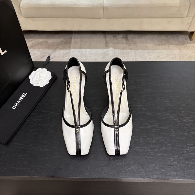 Chanel Mary Janes G47612-1
