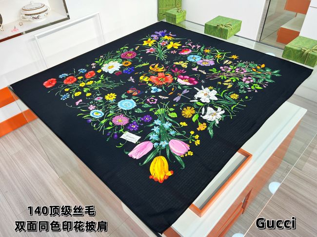 Gucci Wool and Silk Shawl A008HK-1