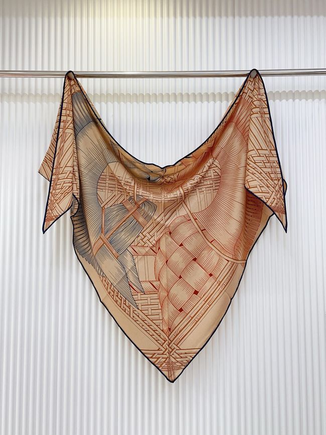 Hermes cashmere Shawl H36122-5 Hermes cashmere Shawl H36122-5