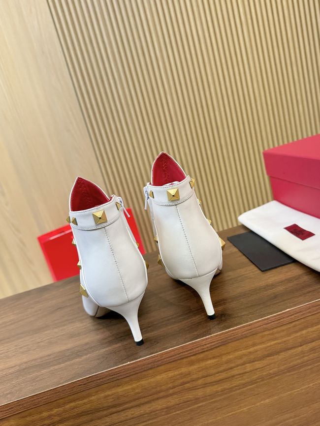Valentino VLOGO SIGNATURE Cowhide Ankle Boots S0CK1-3 Valentino VLOGO SIGNATURE Cowhide Ankle Boots S0CK1-3