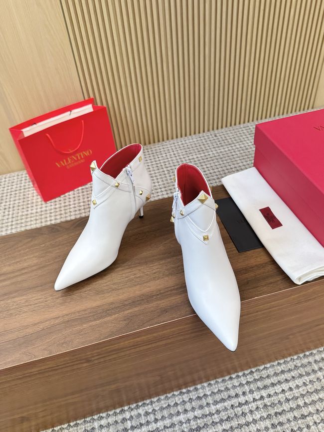 Valentino VLOGO SIGNATURE Cowhide Ankle Boots S0CK1-3 Valentino VLOGO SIGNATURE Cowhide Ankle Boots S0CK1-3