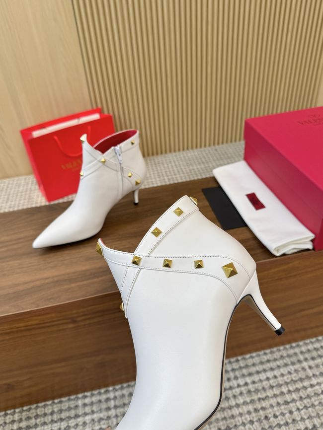 Valentino VLOGO SIGNATURE Cowhide Ankle Boots S0CK1-3 Valentino VLOGO SIGNATURE Cowhide Ankle Boots S0CK1-3