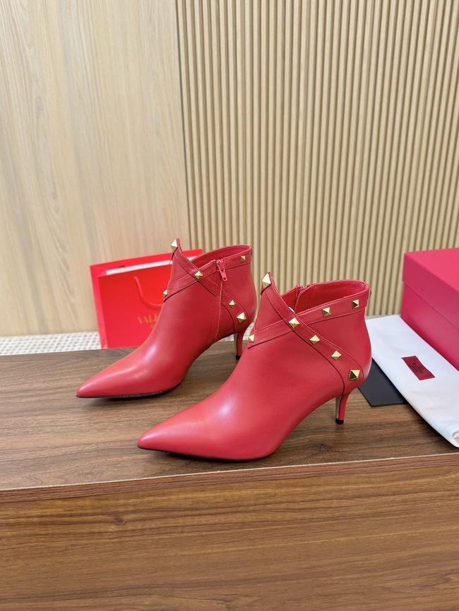 Valentino VLOGO SIGNATURE Cowhide Ankle Boots S0CK1-4 Valentino VLOGO SIGNATURE Cowhide Ankle Boots S0CK1-4