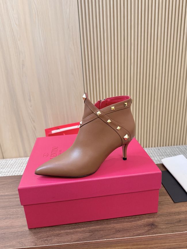 Valentino VLOGO SIGNATURE Cowhide Ankle Boots S0CK1-5 Valentino VLOGO SIGNATURE Cowhide Ankle Boots S0CK1-5