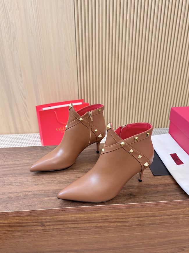 Valentino VLOGO SIGNATURE Cowhide Ankle Boots S0CK1-5 Valentino VLOGO SIGNATURE Cowhide Ankle Boots S0CK1-5