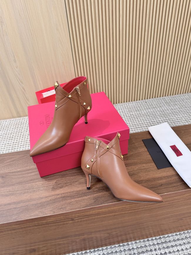 Valentino VLOGO SIGNATURE Cowhide Ankle Boots S0CK1-5 Valentino VLOGO SIGNATURE Cowhide Ankle Boots S0CK1-5