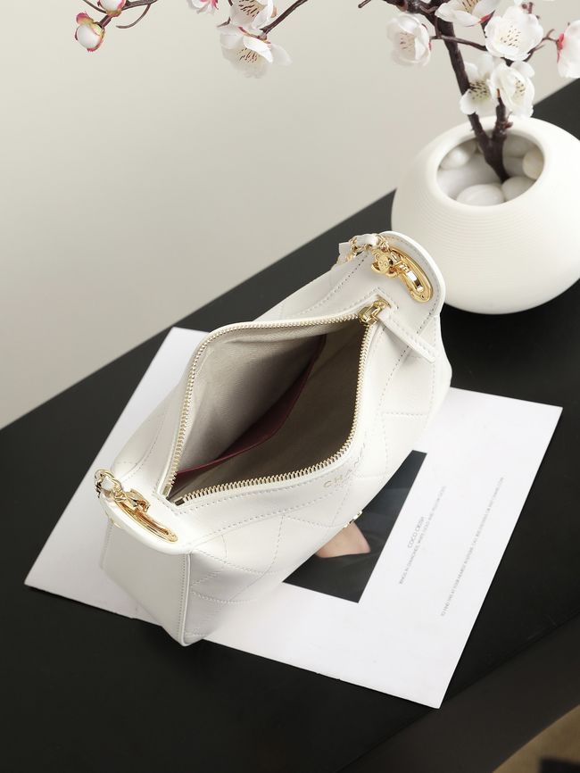 CHANEL Hobo Bag AS6640 WHITE CHANEL Hobo Bag AS6640 WHITE