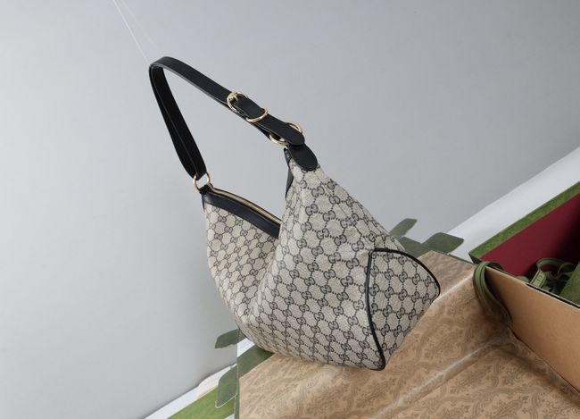 Gucci Starlet large shoulder bag A00CI2 black