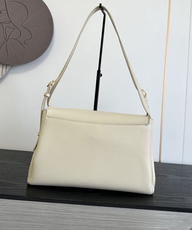 Chanel Maxi Flap bag AS6482 White