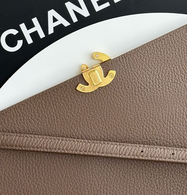 Chanel Maxi Flap bag AS6482 brown